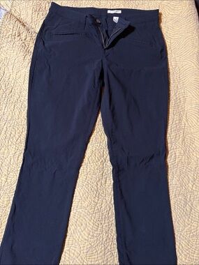 Women’s Black Straight-Leg Pants